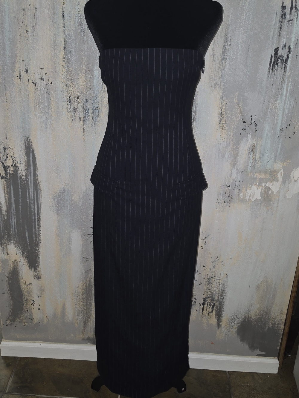 Strapless Black Pinstripe Strapless Maxi Dress — Sleek Evening Or Party Wear